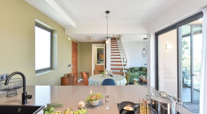 Photo of Los Lagos 37