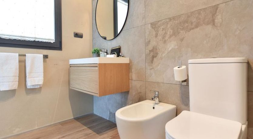 Photo of Los Lagos 37