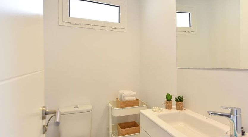 Photo of Charca CM18