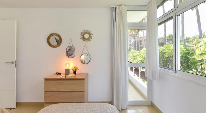 Photo of Charca CM18