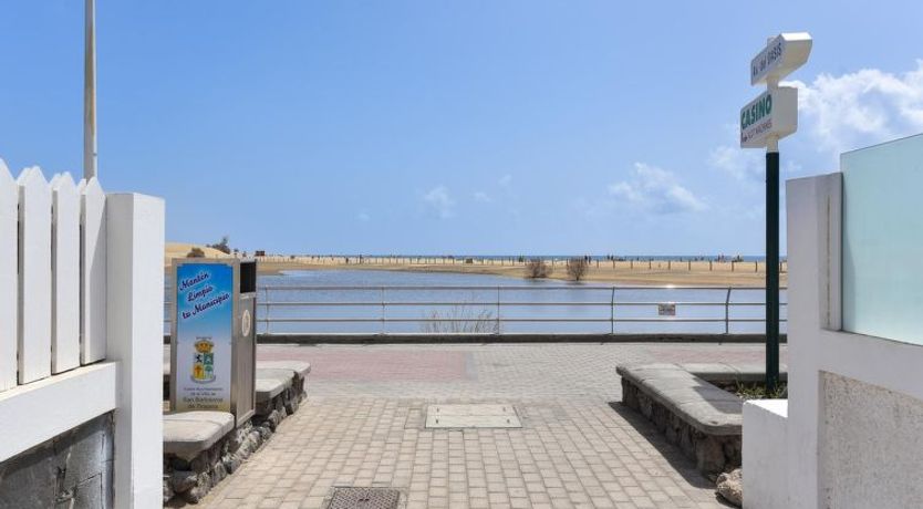 Photo of Charca CM18