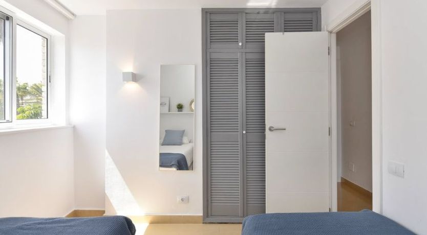 Photo of Charca CM18