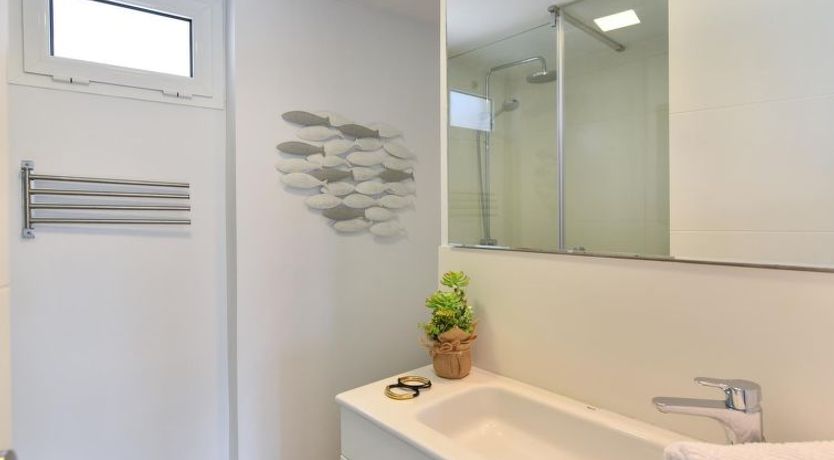 Photo of Charca CM18