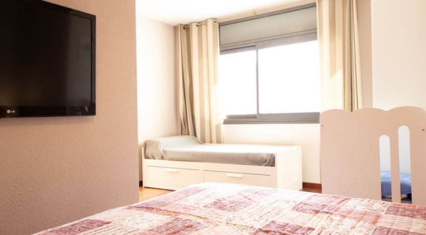 Photo of Sol Cambrils Park 28 Holiday Home 7