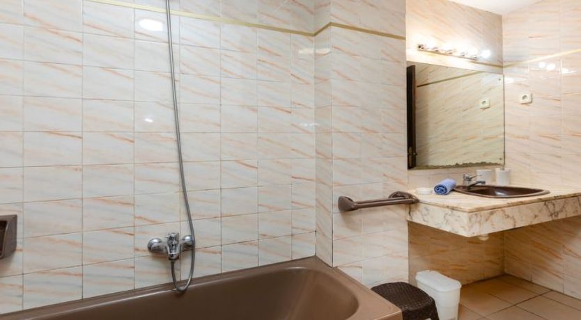 Photo of Arquus Apartment 2