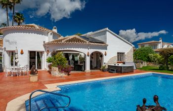 Casa Carma Holiday Home