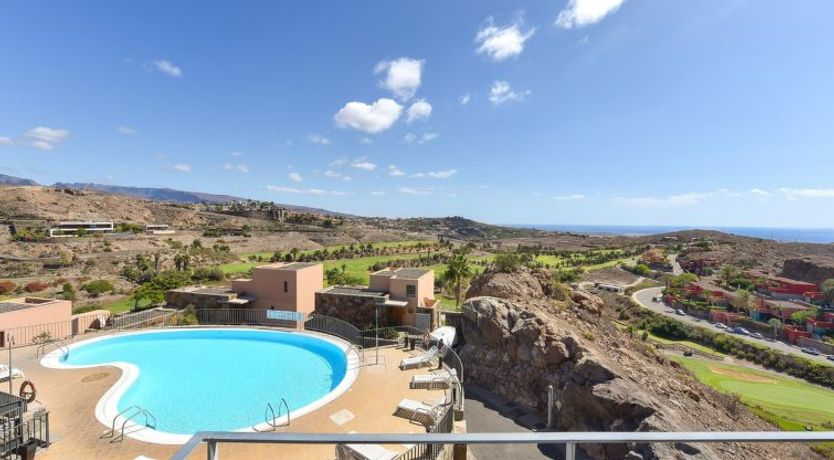 Photo of Los Lagos 36