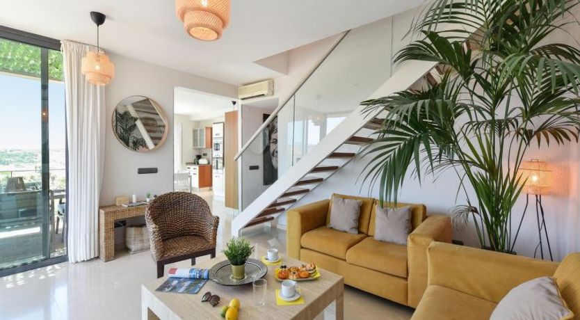 Photo of Los Lagos 36