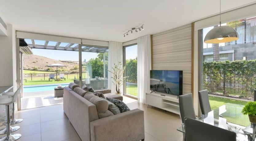 Photo of Los Dragos 13