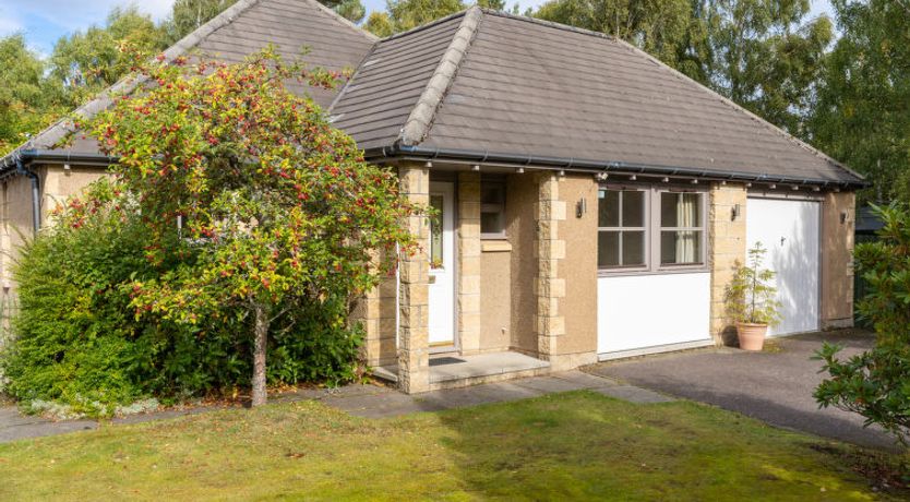 Photo of Falcon Lodge