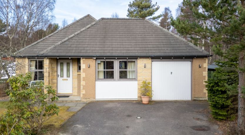 Photo of Falcon Lodge