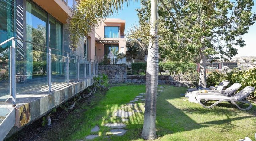 Photo of Los Lagos 38