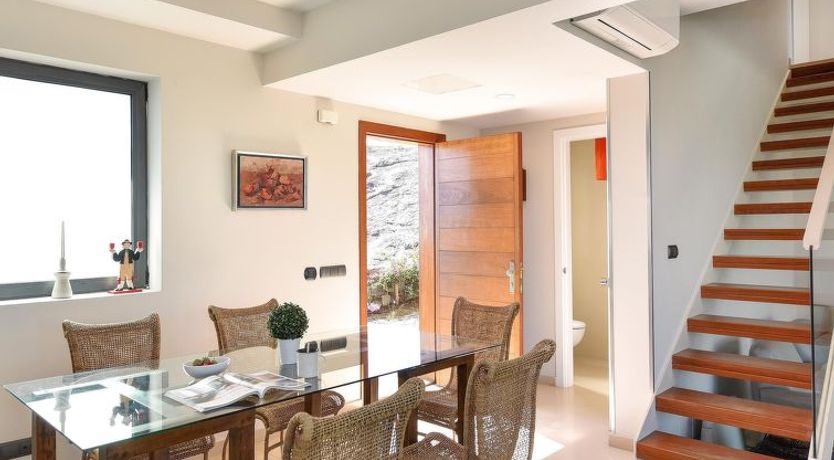 Photo of Los Lagos 38