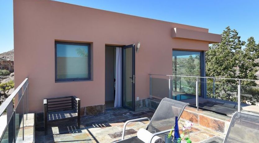 Photo of Los Lagos 38