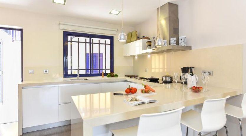 Photo of Meloneras 7