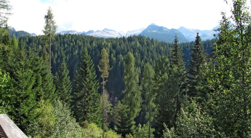 Photo of Baita El Deroch