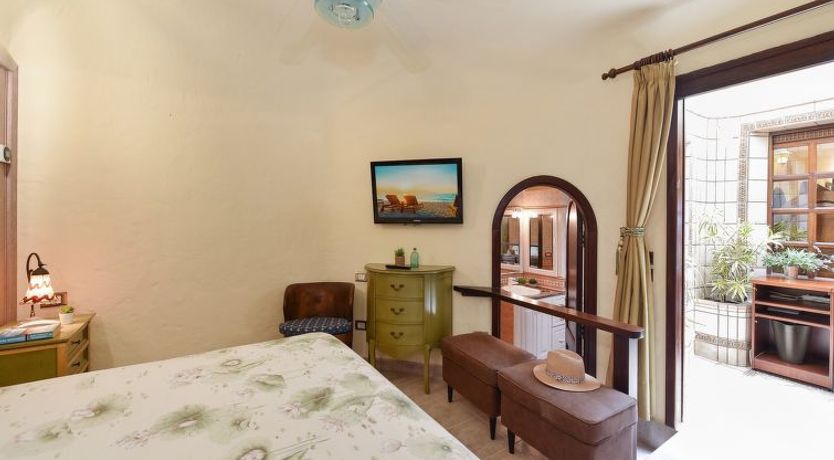 Photo of Roca del Mar