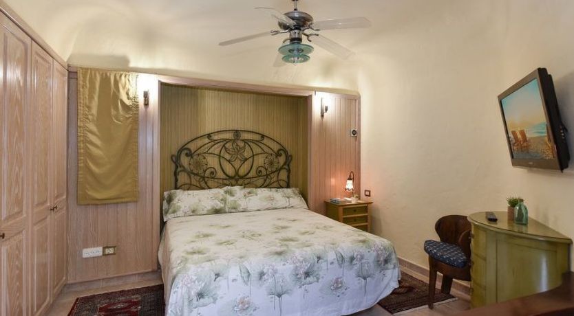 Photo of Roca del Mar