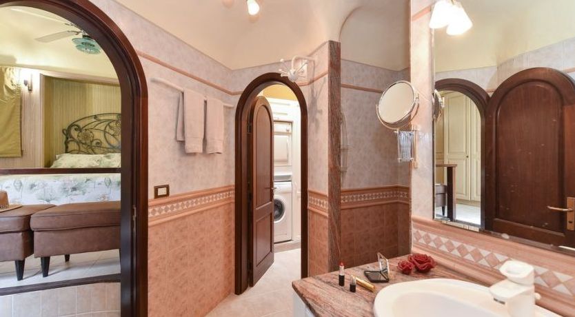 Photo of Roca del Mar