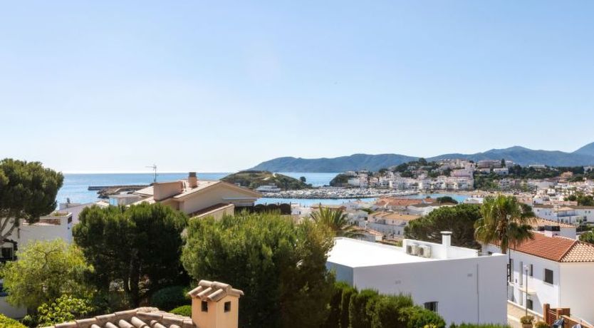 Photo of Sant Gen&iacute;s