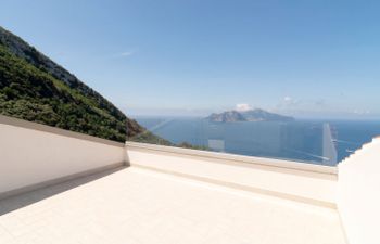 Essences of the Mediterranean Holiday Home