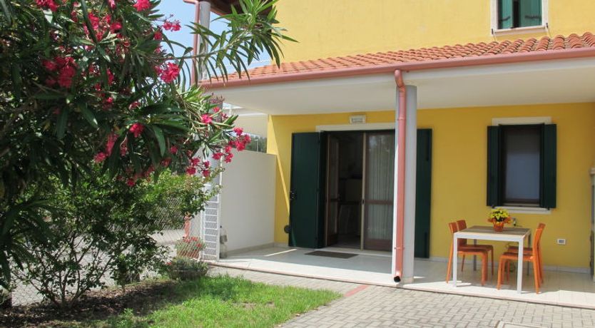 Photo of Jolanda Holiday Home 5