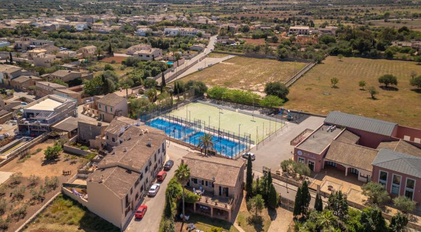 Photo of Gran Llombards