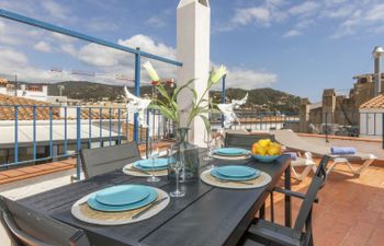 Mestral Atic Apartment 4 Holiday Home