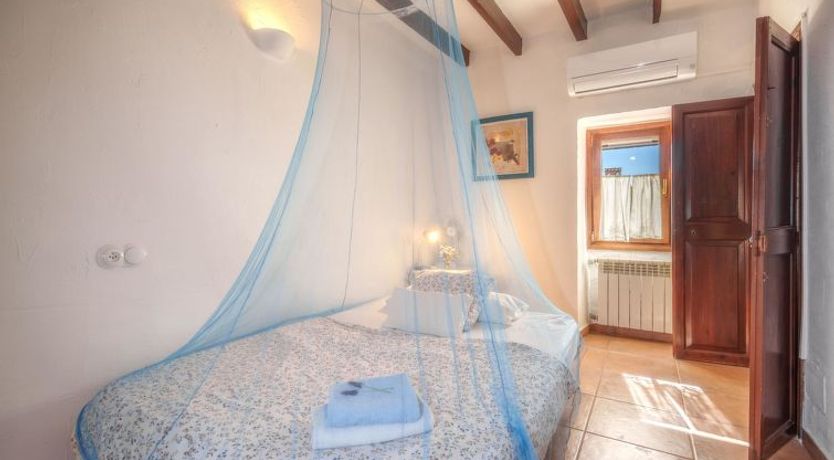 Photo of Maria Fumet