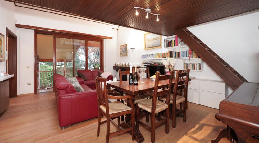 Photo of Azalea Apartment 20