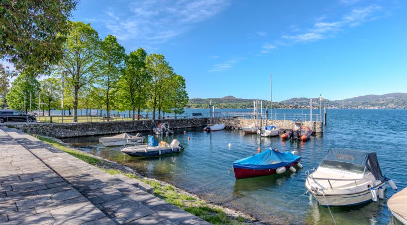 Photo of Attilio lake front view