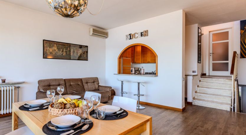 Photo of Attilio lake front view