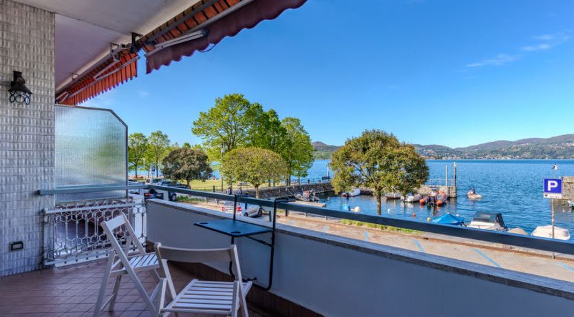 Photo of Attilio lake front view