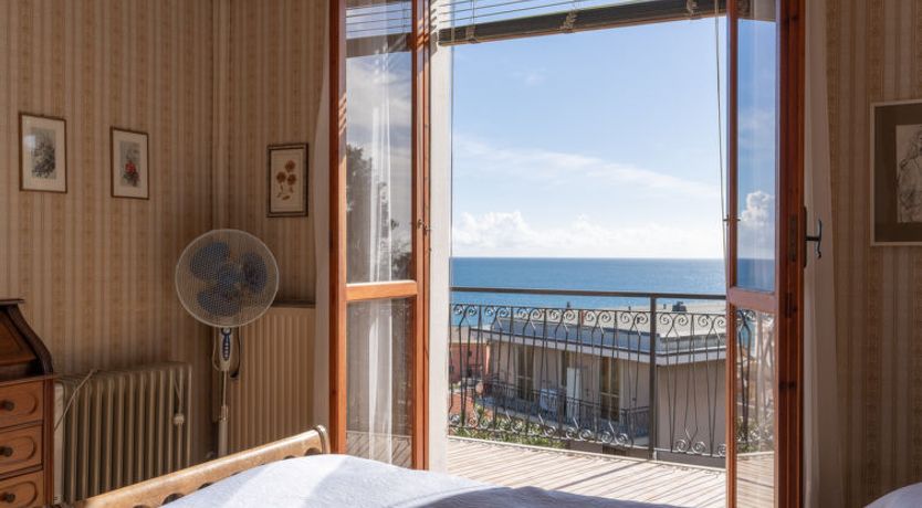 Photo of Garden an Seaview