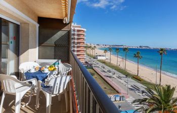 Seafront Apartment Torre Valentina Apartment 3 Holiday Home