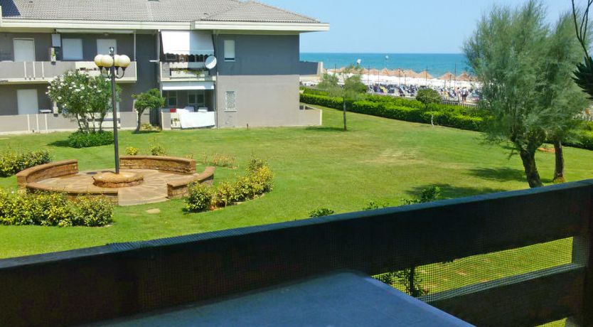 Photo of Green Marine, Palme, Ismare Apartment 7