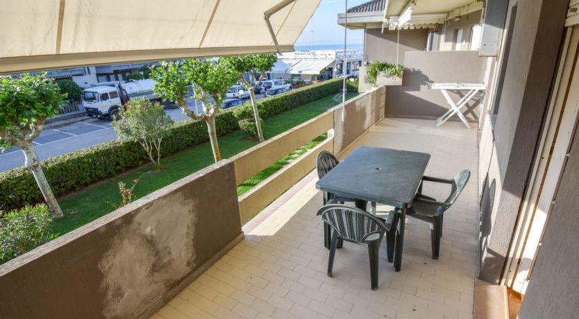 Photo of Green Marine, Palme, Ismare Apartment 2