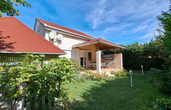 Boros Holiday Home