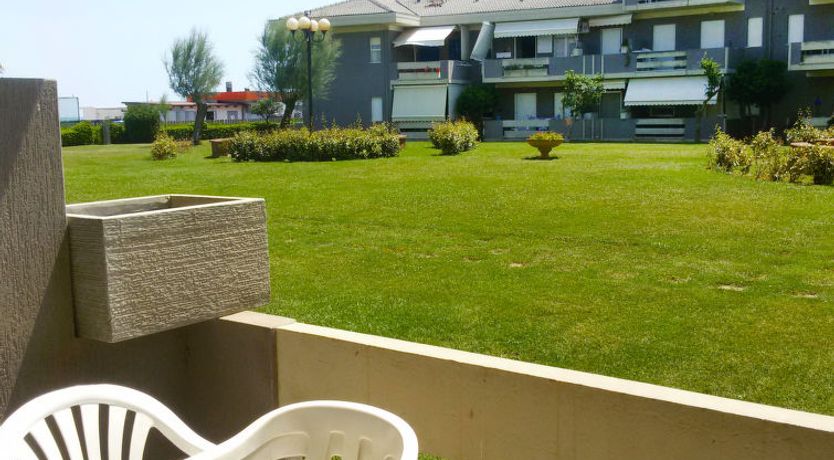 Photo of Green Marine, Palme, Ismare Apartment 11