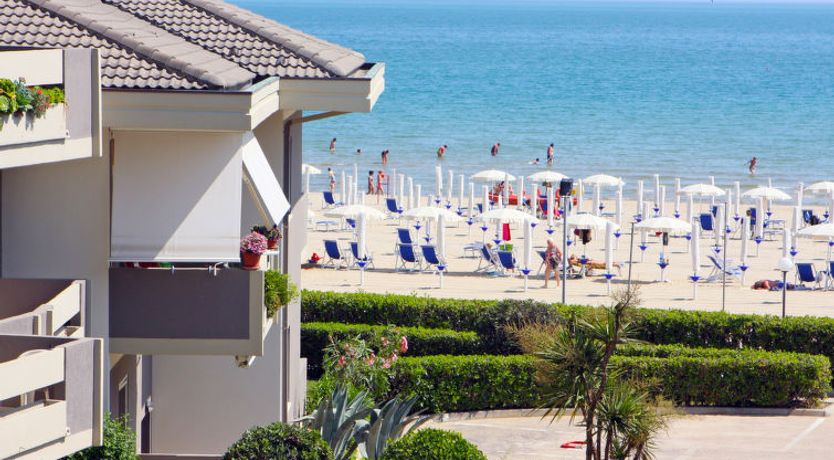 Photo of Green Marine, Palme, Ismare Apartment 11