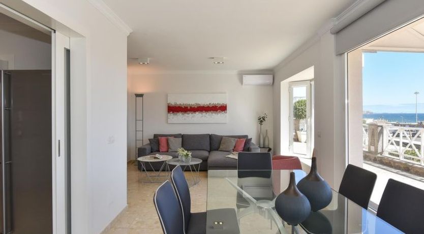 Photo of Chalet Santa Ana 19