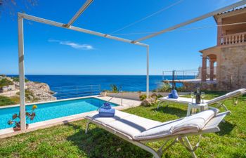 Magrana Over The Sea (Private Pool). Holiday Home