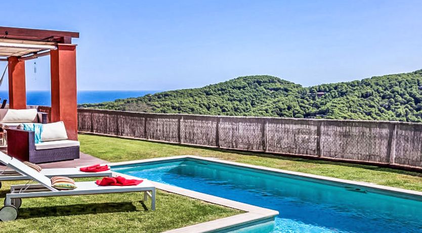 Photo of Jandalo Berria