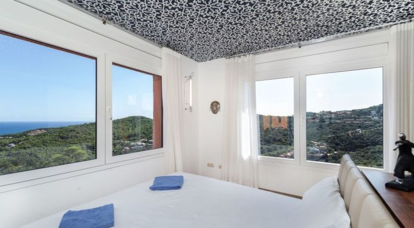 Photo of Jandalo Berria