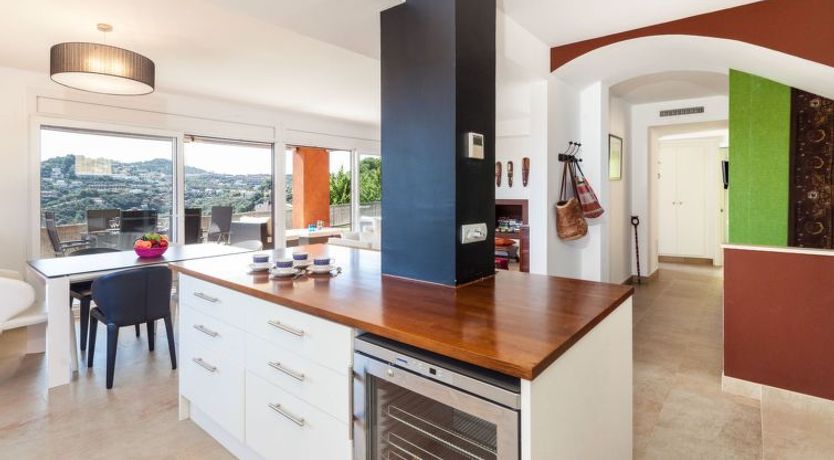 Photo of Jandalo Berria