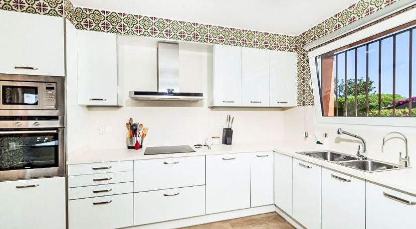 Photo of Jandalo Berria