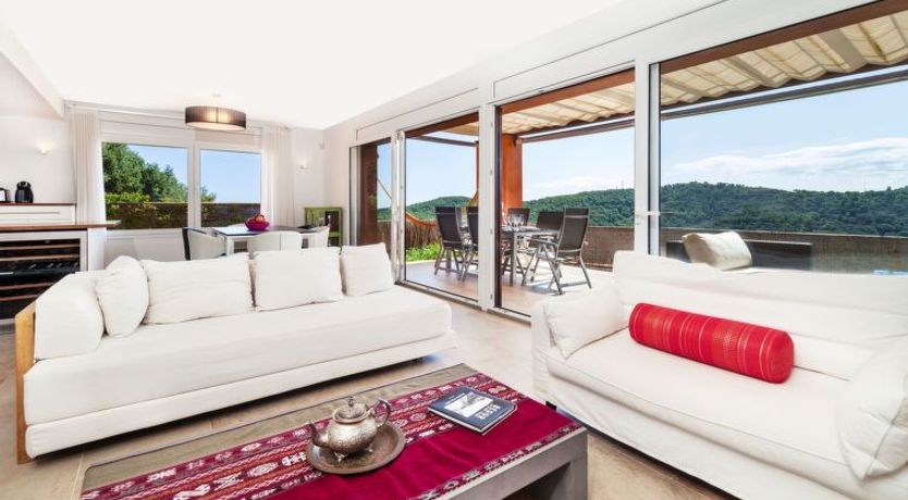 Photo of Jandalo Berria