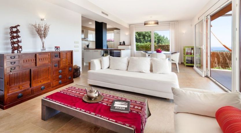 Photo of Jandalo Berria