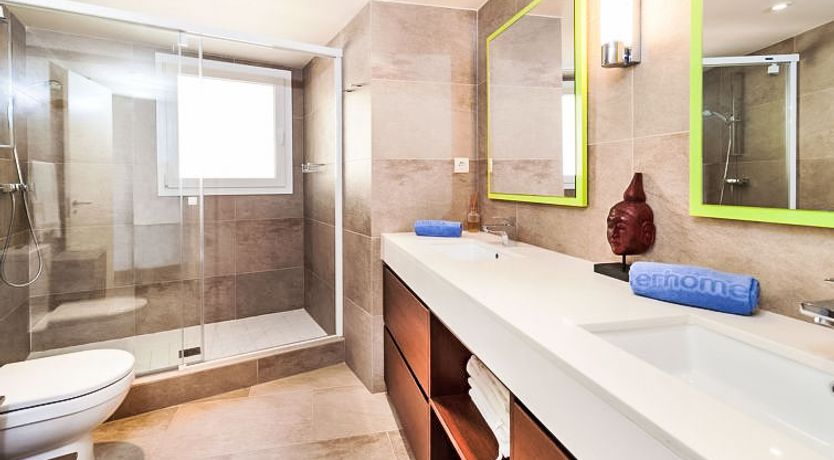 Photo of Jandalo Berria