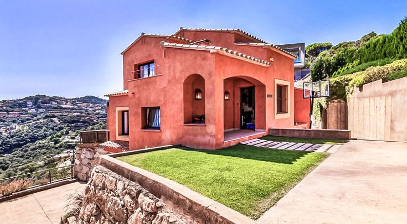 Photo of Jandalo Berria